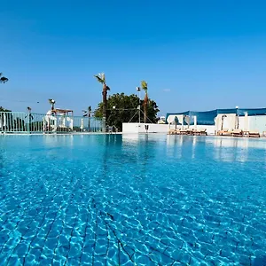 Adelais Bay 3* Протарас