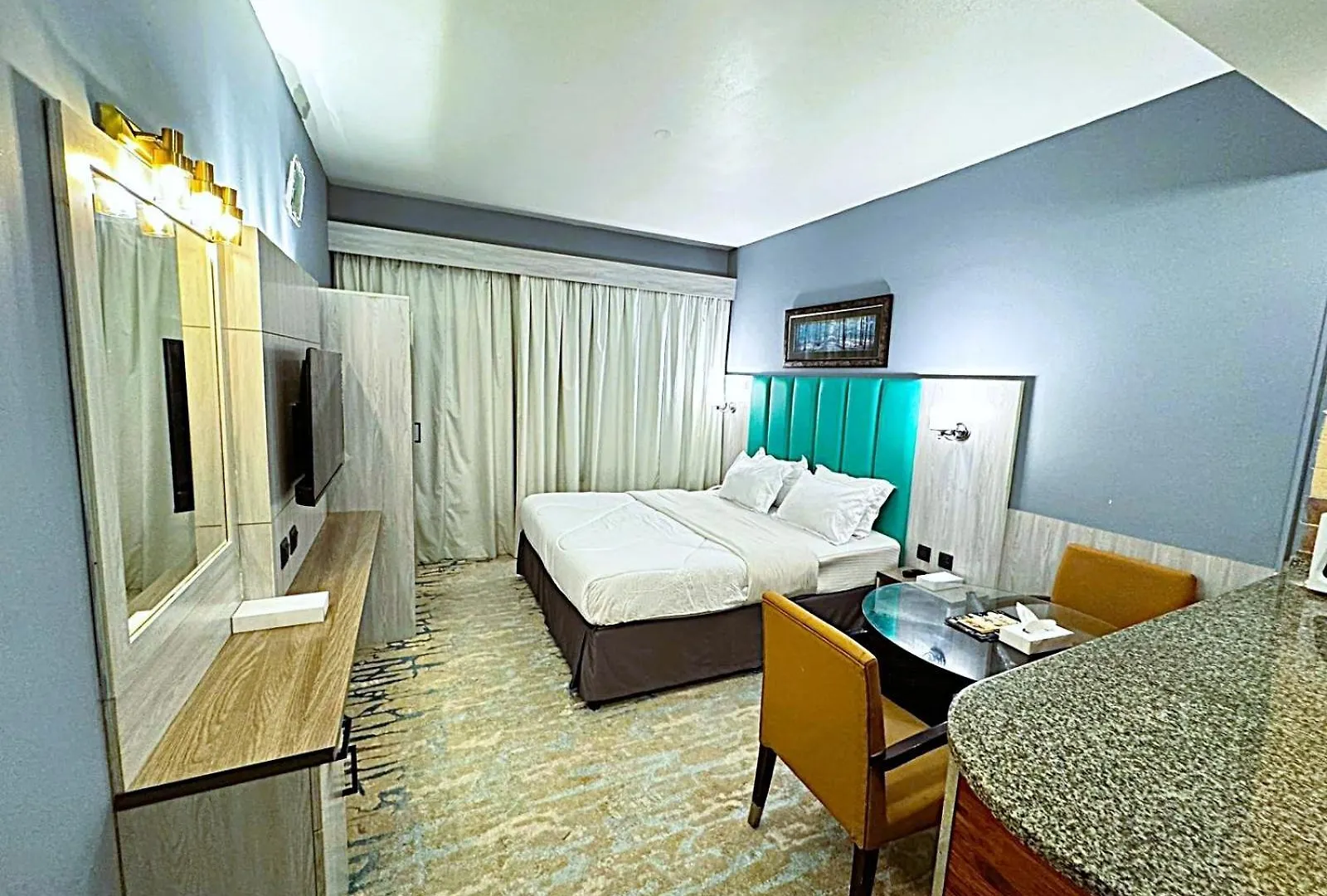 Hafez Hotel Apartments - Al Ras Metro Station Dubai